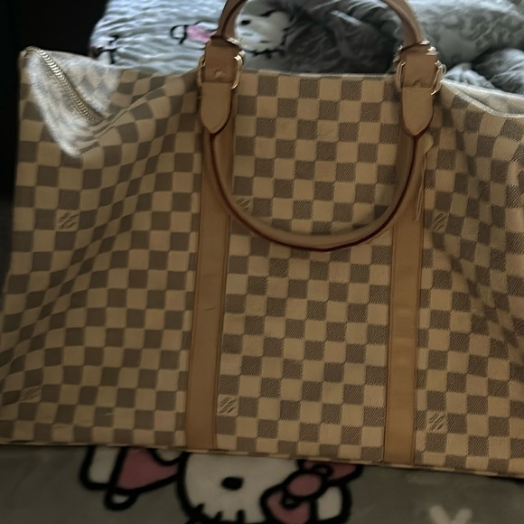 Selling because no longer need it - Picture 1 of 2